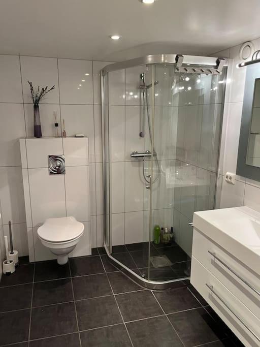 Hybel Med Bad Apartamento Egersund Exterior foto